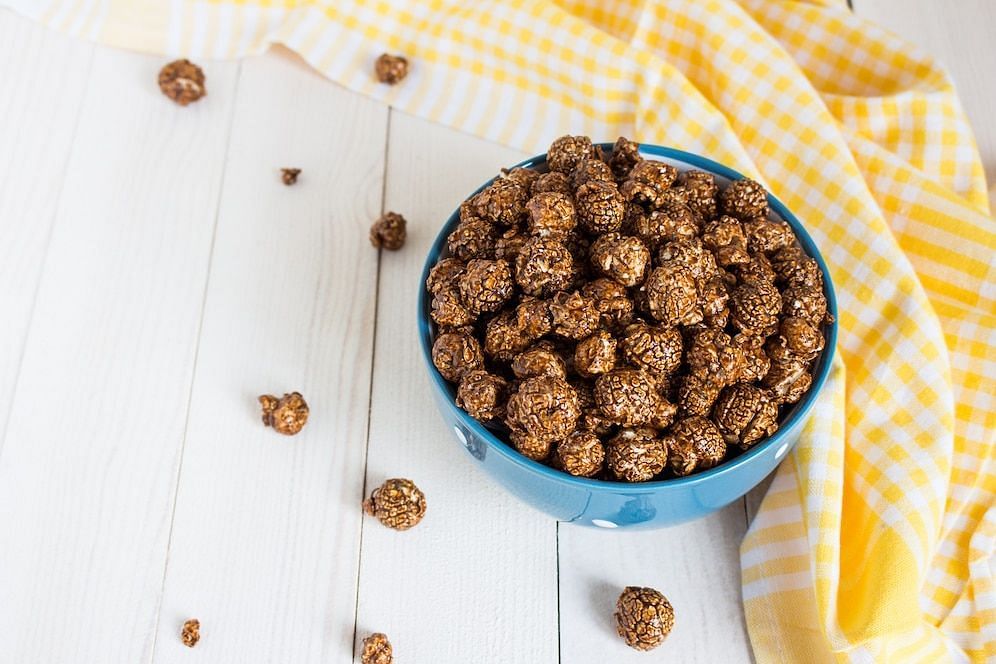 Fiber-rich energy bites (Image via freepik/azerbaijanstocks)